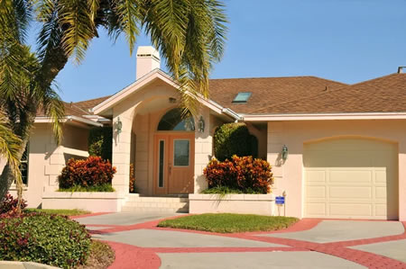 How Jupiter’s Salt Air Affects Your Home’s Stucco: The Soft Washing Solution