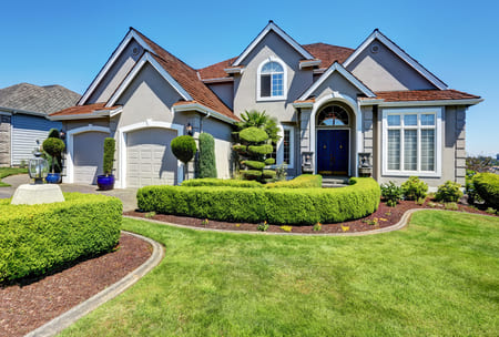 Soft Washing vs. Pressure Washing in Jupiter, FL: What's Safest for Florida Stucco and Roofs?